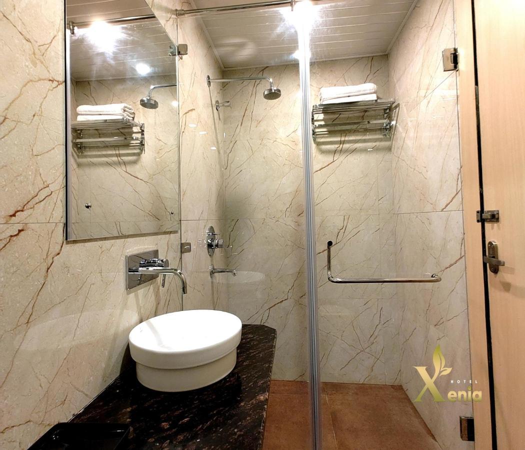 Hotel Xenia Varanasi Exterior photo
