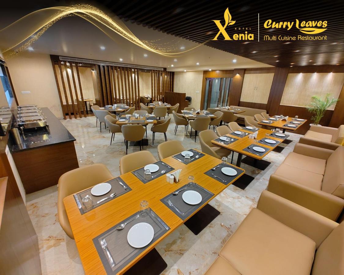 Hotel Xenia Varanasi Exterior photo