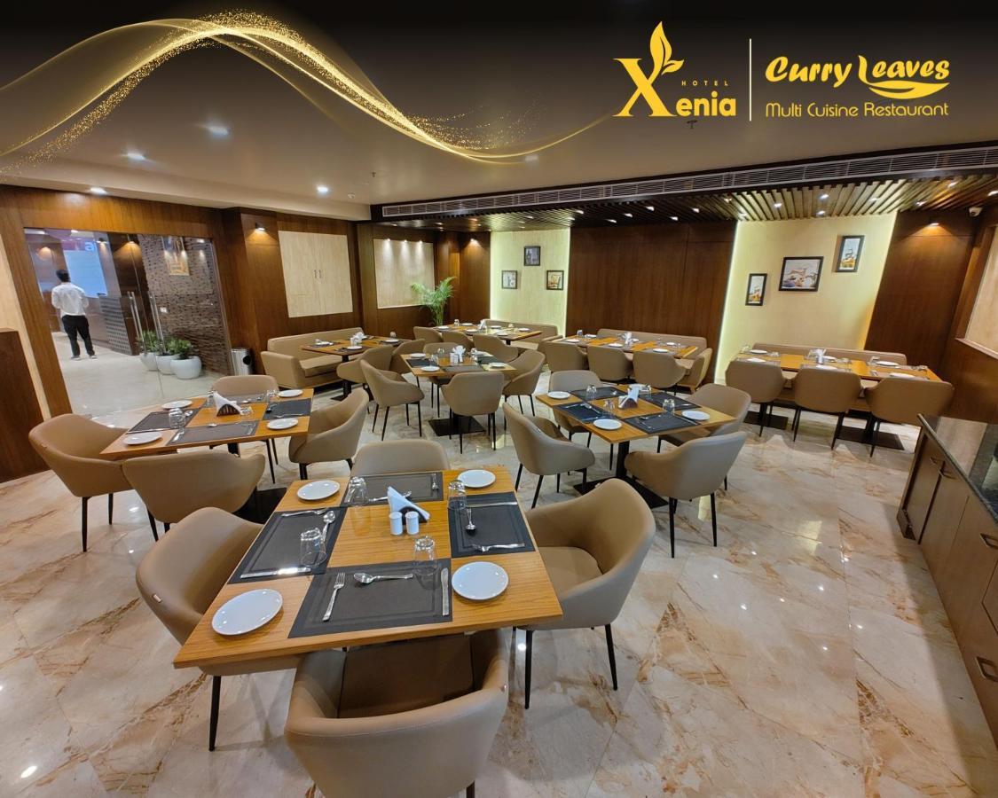 Hotel Xenia Varanasi Exterior photo
